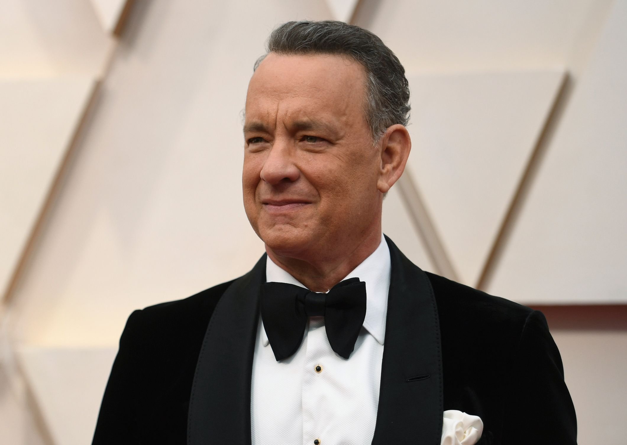 Tom Hanks as Mr. Rogers – First Look