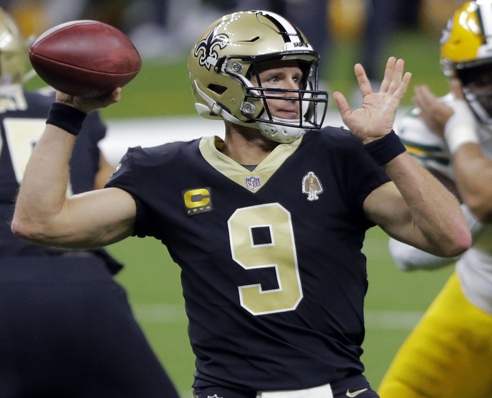 Drew Brees Breaks NFL's All-time Passing Record