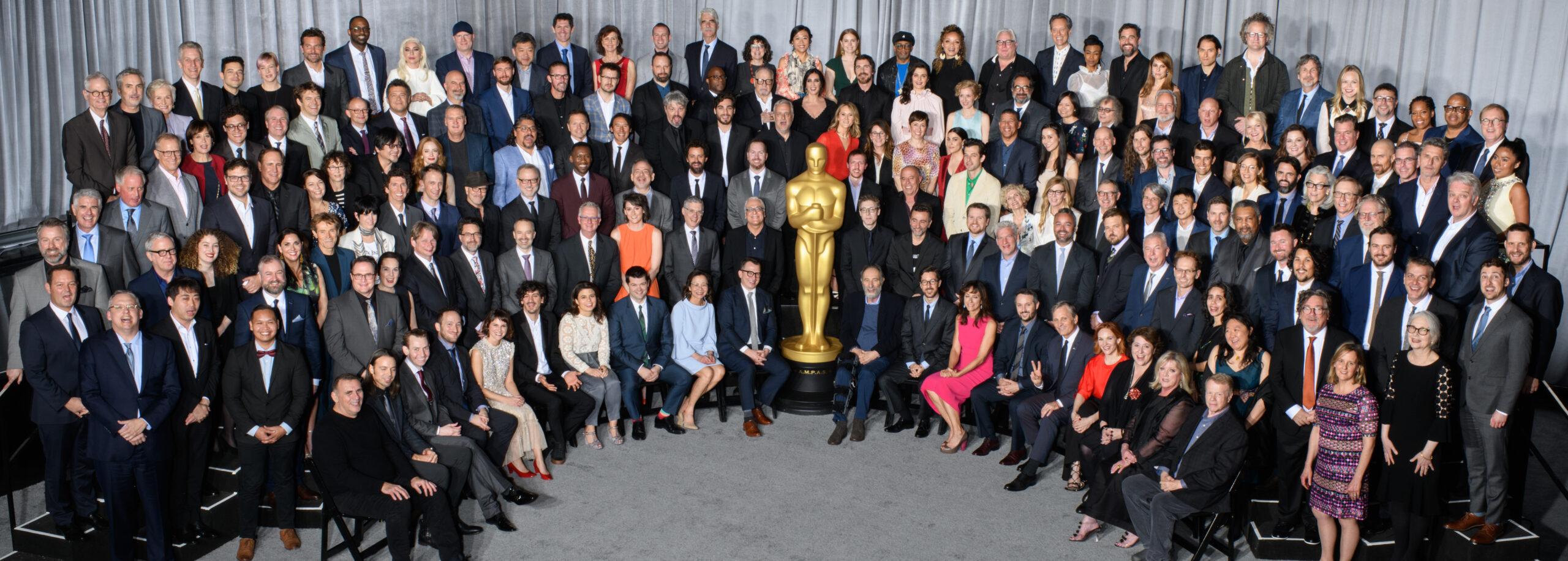 We Zoomed in on the 2019 Oscar’s Class Photo and YIKES