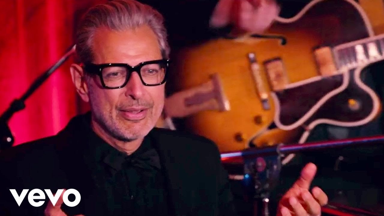 5 Ways Jeff Goldblum Could Have Promoted His Jazz Album Without Getting Canceled