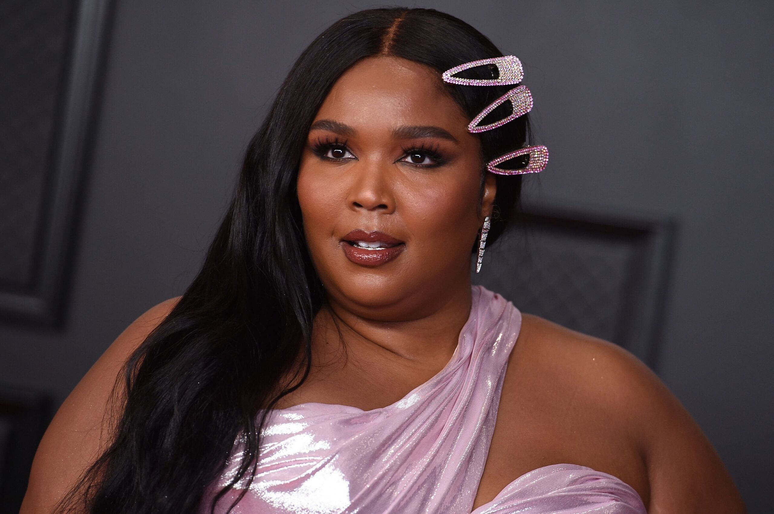 Lizzo Calls Out Fat-Shamers on TikTok: 