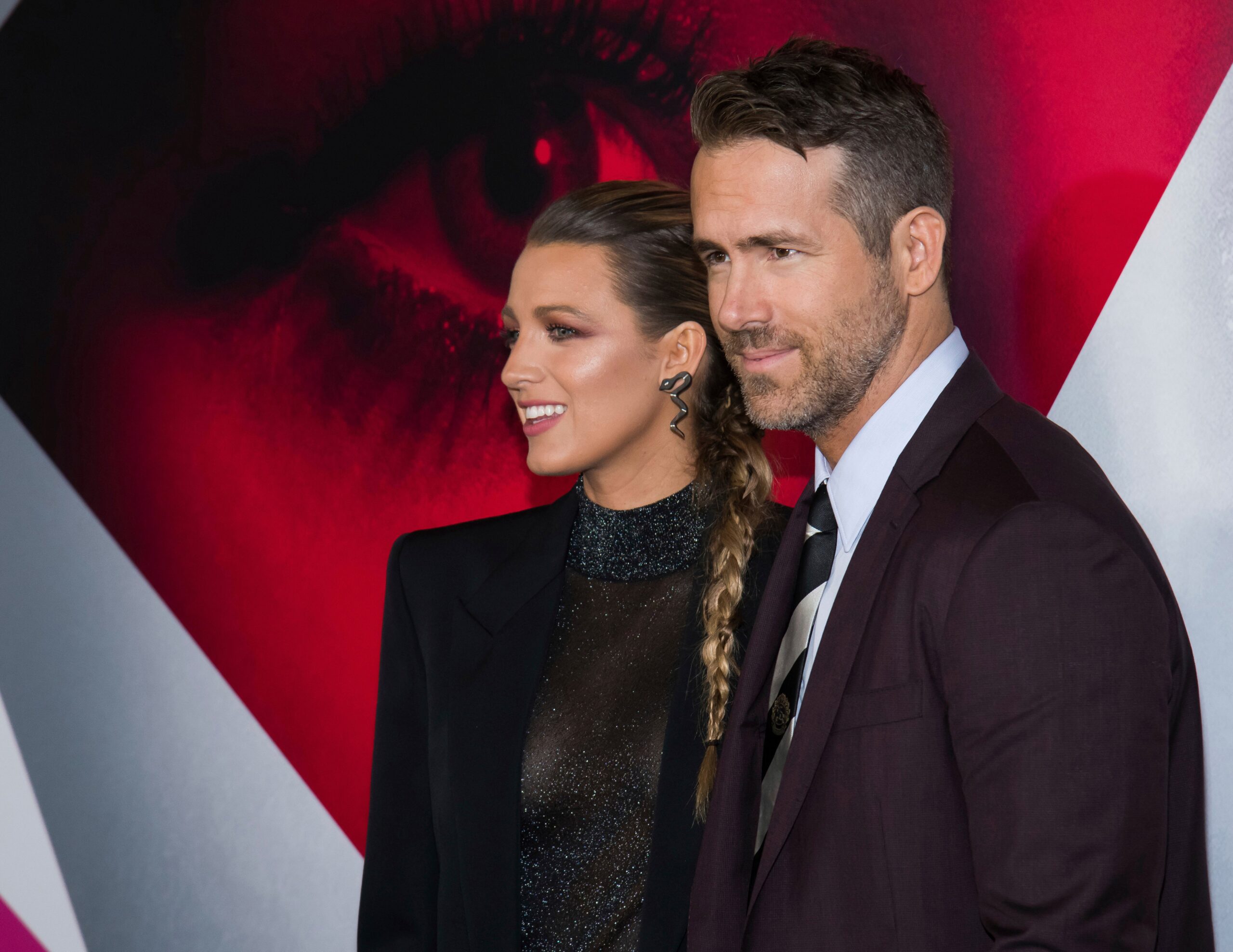 Why Should Ryan Reynolds and Blake Lively Apologize for Their Plantation Wedding?