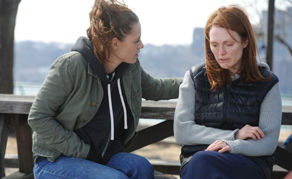 Kristen Stewart and Julianne Moore in "Still Alice"