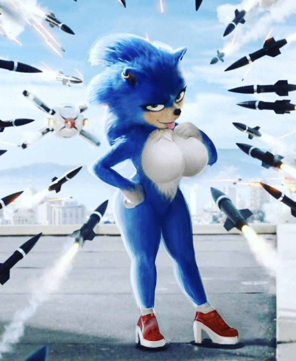 Busty sonic