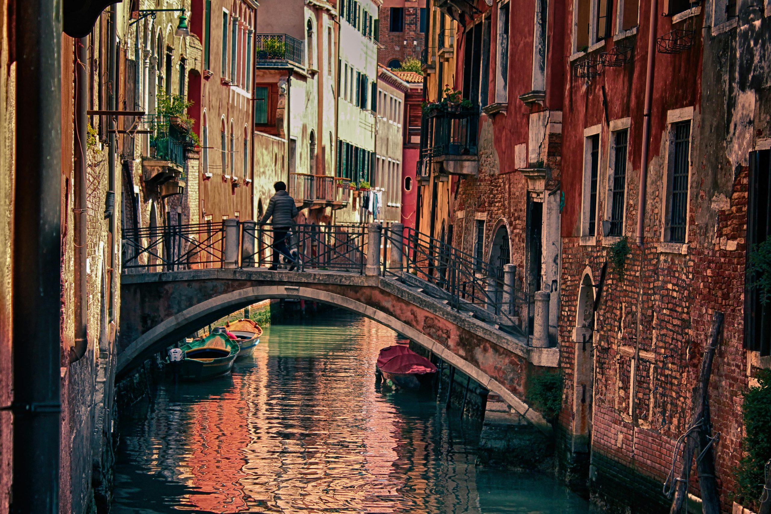 Venetian Nights - Experiencing the Magic of Venice After Dark